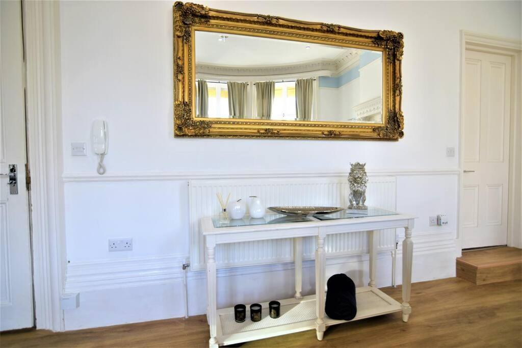 Flash Sales Offer - Any Week Day No Minimum Night Restrictions Central Hove 1 Bedroom Flat Bn38Bru02 Экстерьер фото