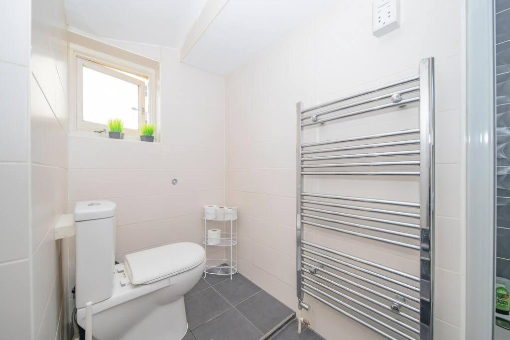 Flash Sales Offer - Any Week Day No Minimum Night Restrictions Central Hove 1 Bedroom Flat Bn38Bru02 Экстерьер фото